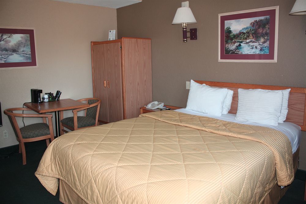 סן לואיס אוביספו Lamplighter Inn & Suites מראה חיצוני תמונה